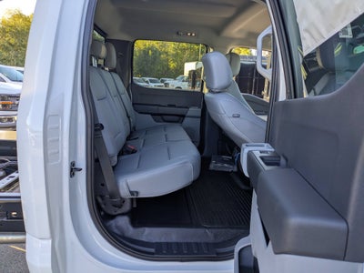 2027 Ford Super Duty F-550 DRW XL
