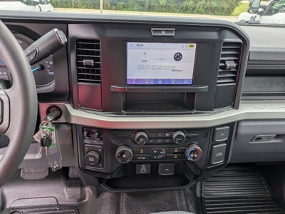 2027 Ford Super Duty F-550 DRW XL