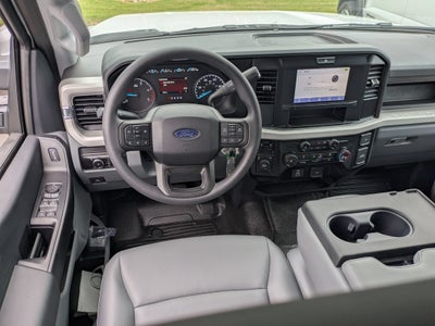 2027 Ford Super Duty F-550 DRW XL