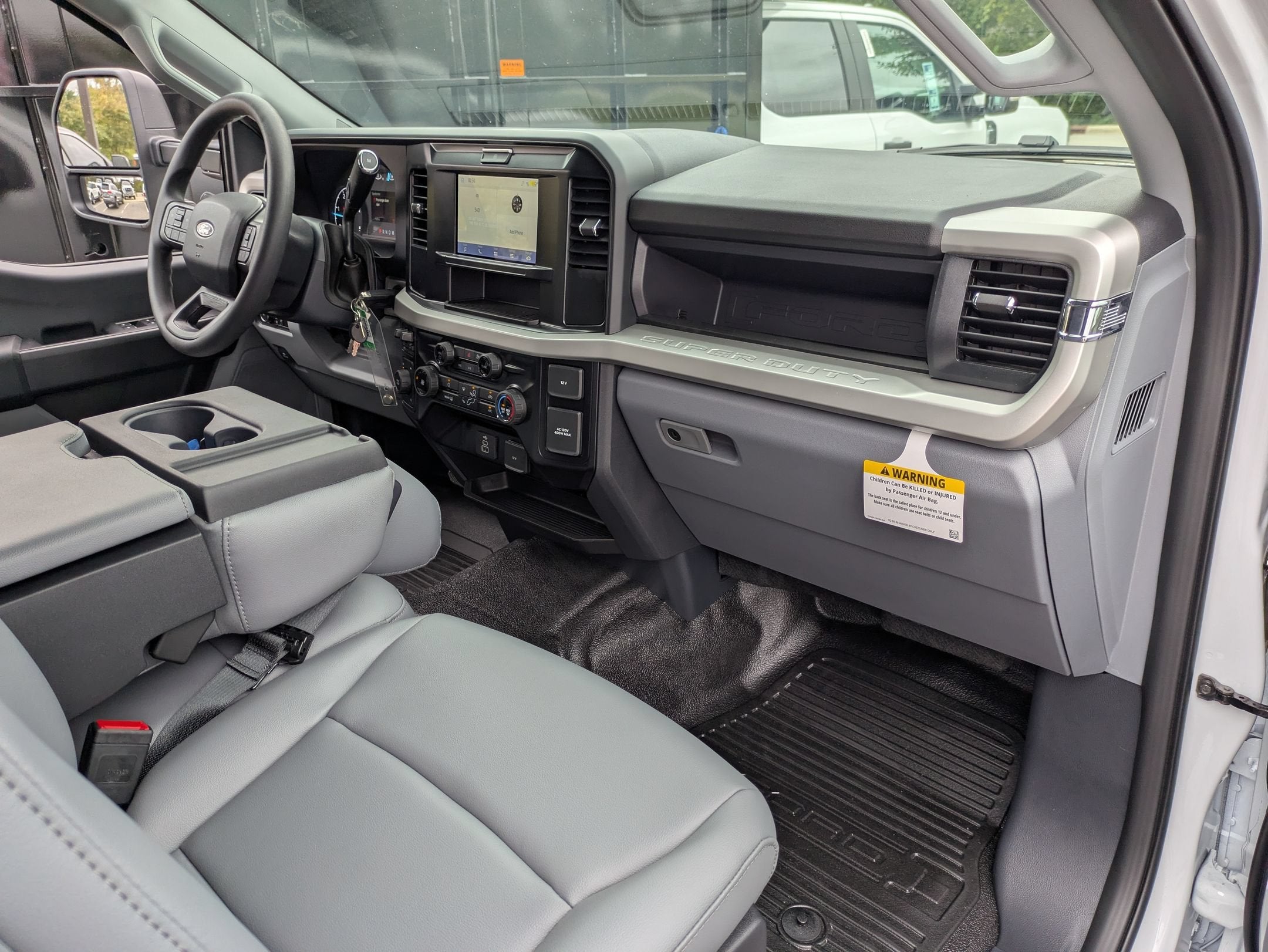 2027 Ford Super Duty F-550 DRW XL