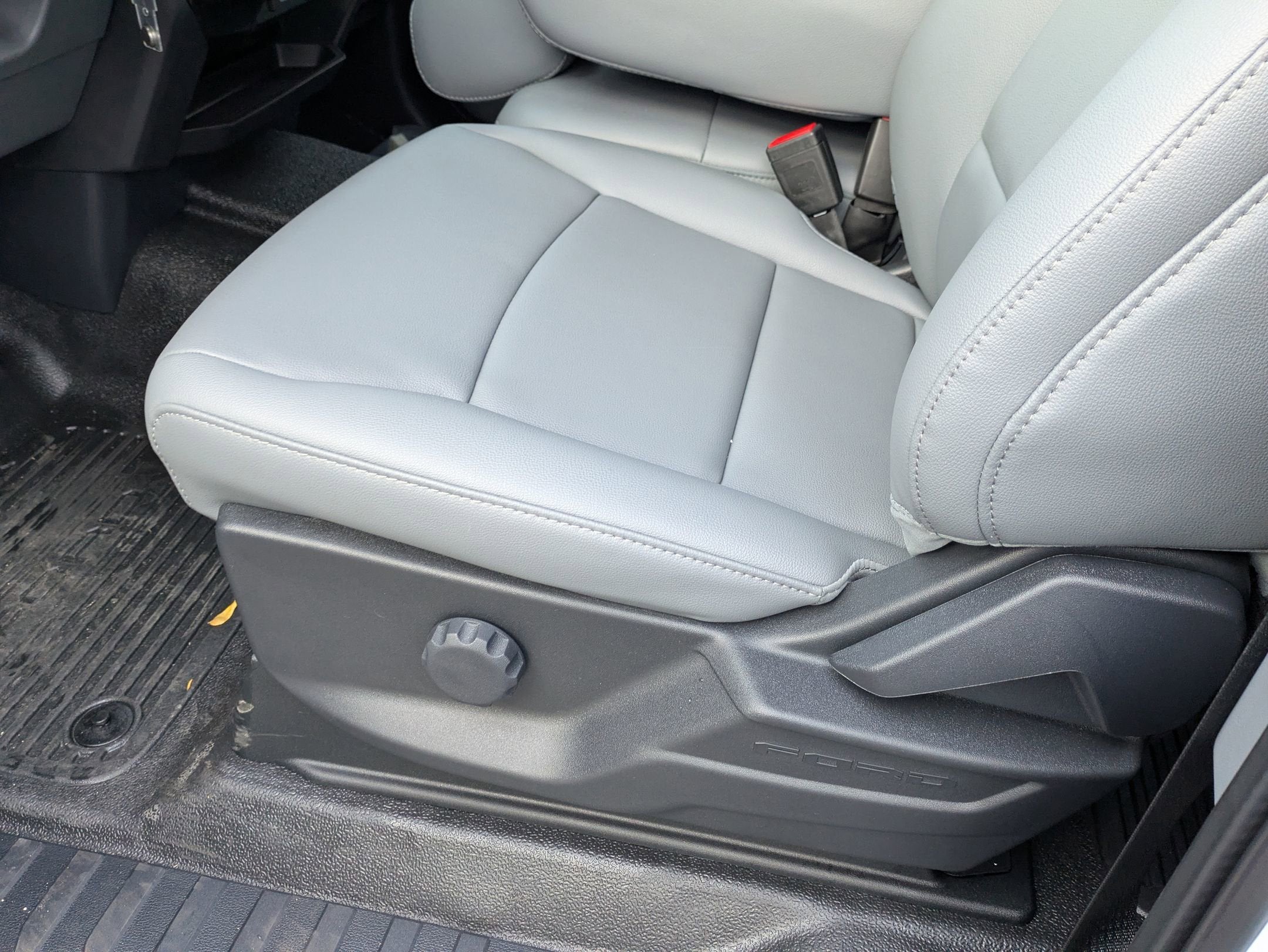 2026 Ford Super Duty F-550 DRW XL