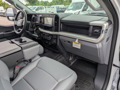 2026 Ford Super Duty F-550 DRW XL