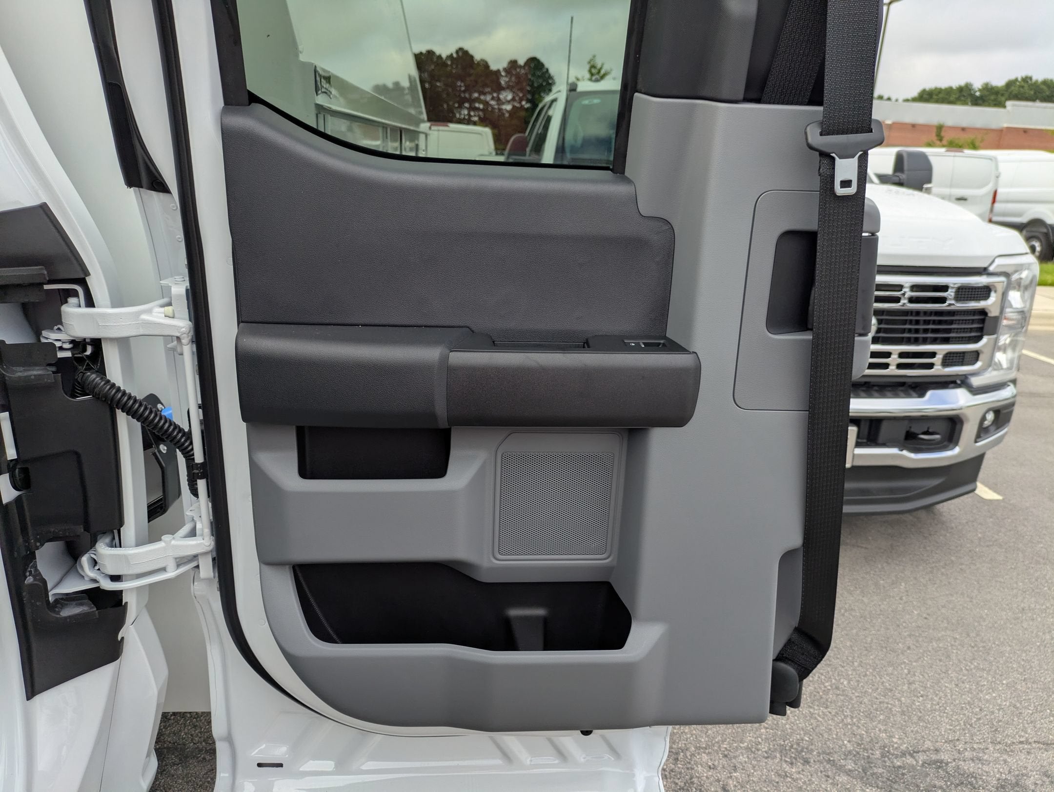 2026 Ford Super Duty F-550 DRW XL