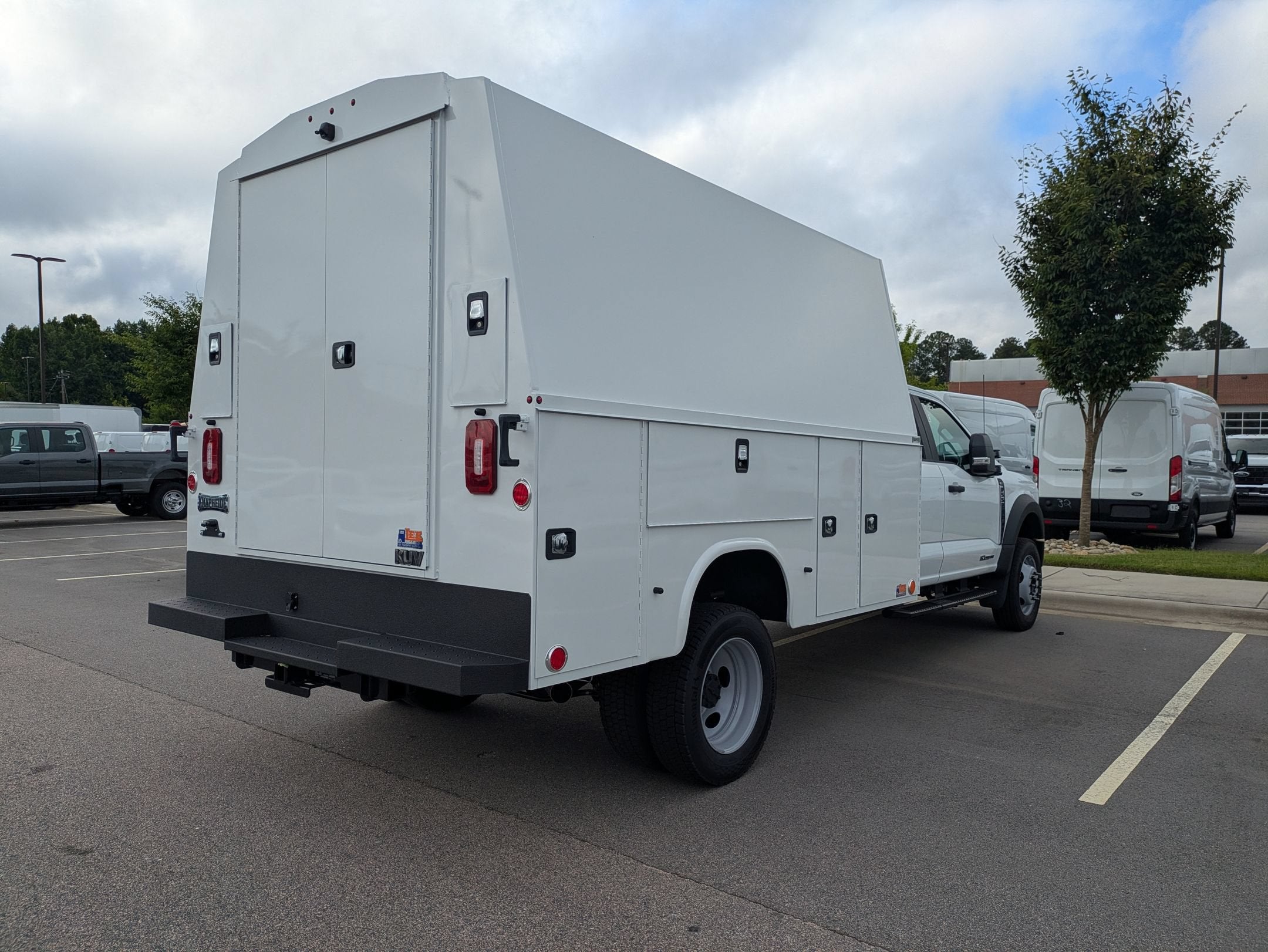 2026 Ford Super Duty F-550 DRW XL