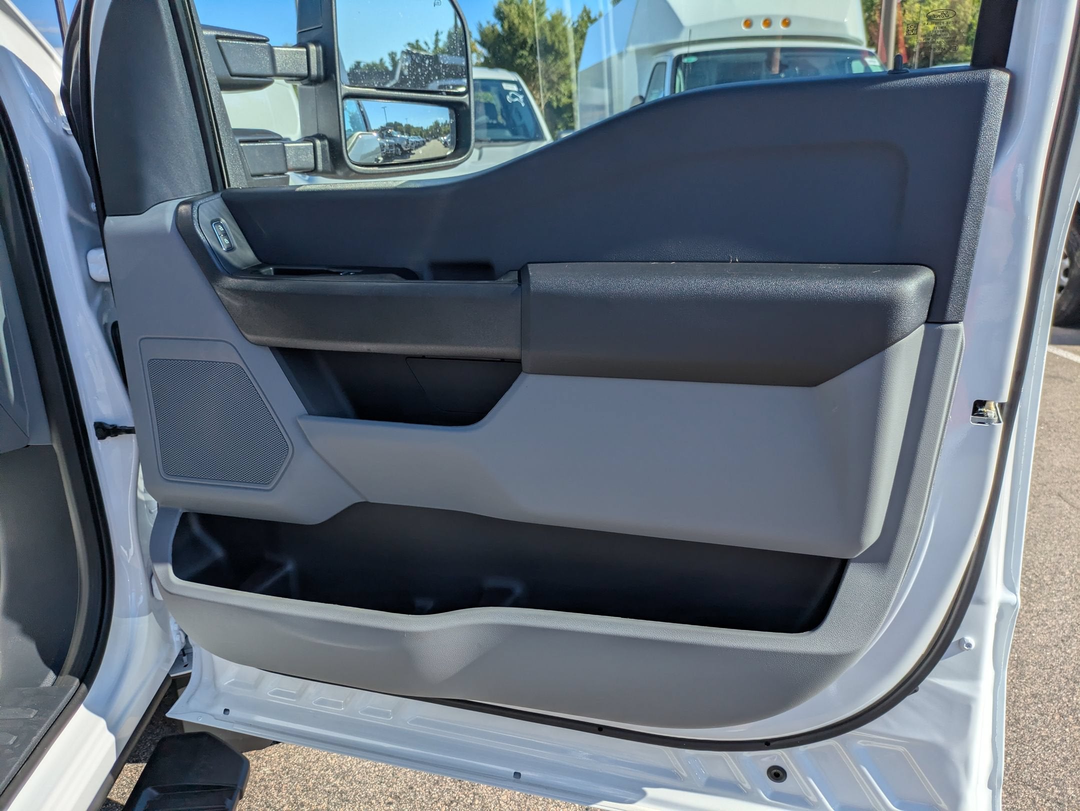 2026 Ford Super Duty F-550 DRW XL