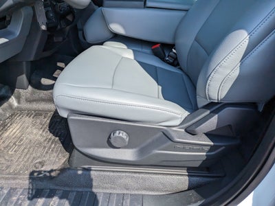 2025 Ford Super Duty F-550 DRW XL