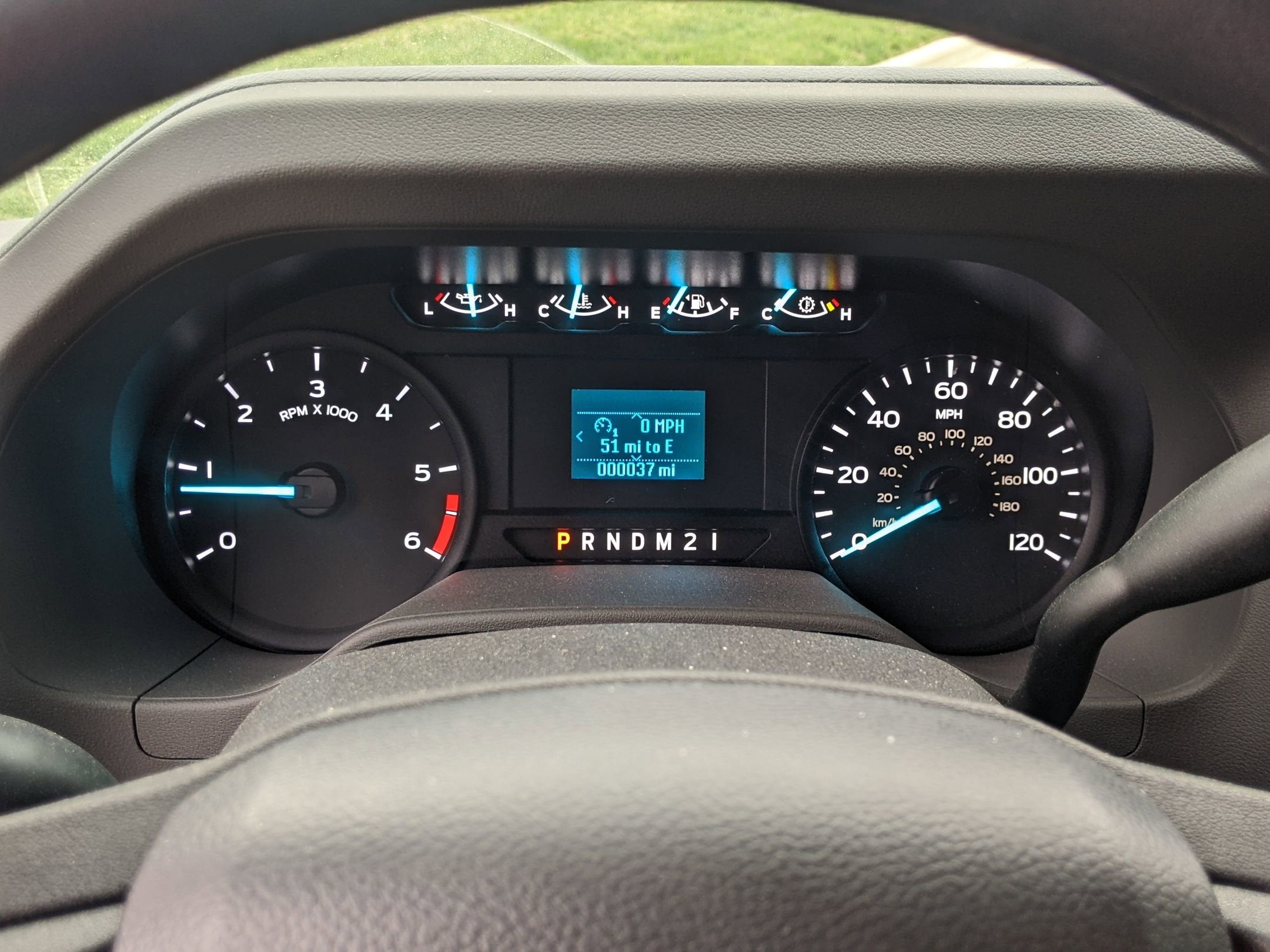 2025 Ford E-Series Cutaway E-350 SRW 138" WB