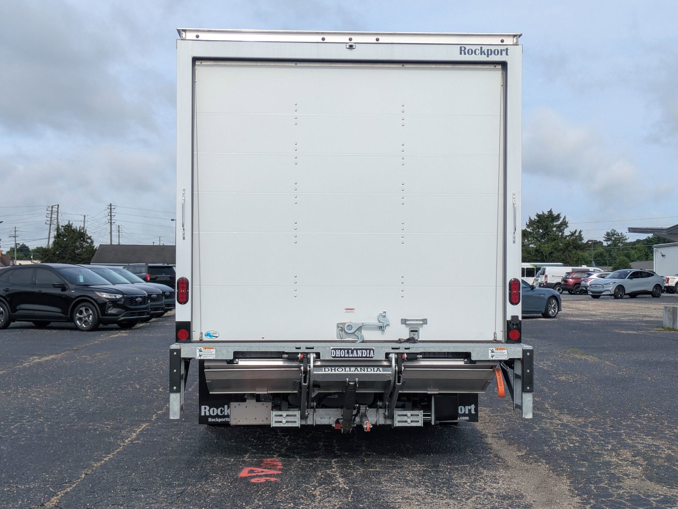 2025 Ford E-Series Cutaway E-350 SRW 138" WB