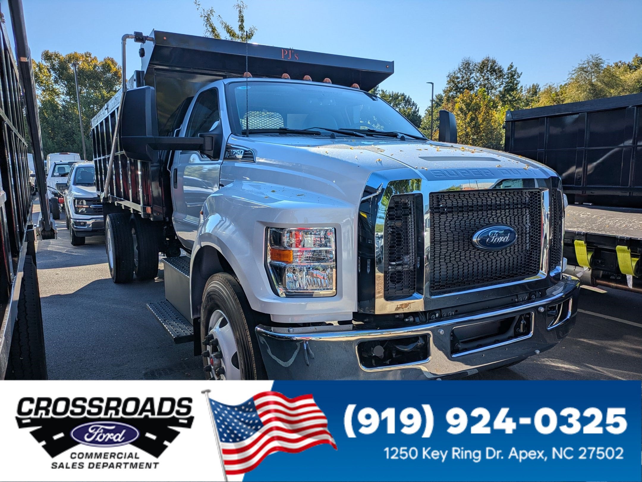2027 Ford F-750SD Base