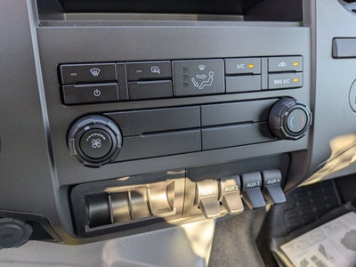 2027 Ford F-750SD Base