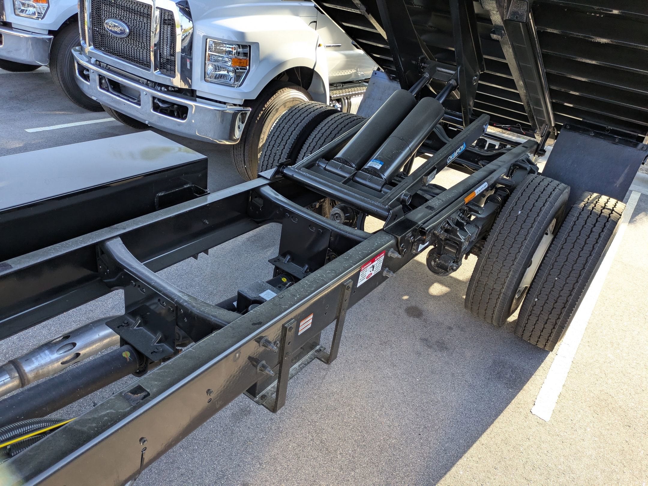 2027 Ford F-750SD Base