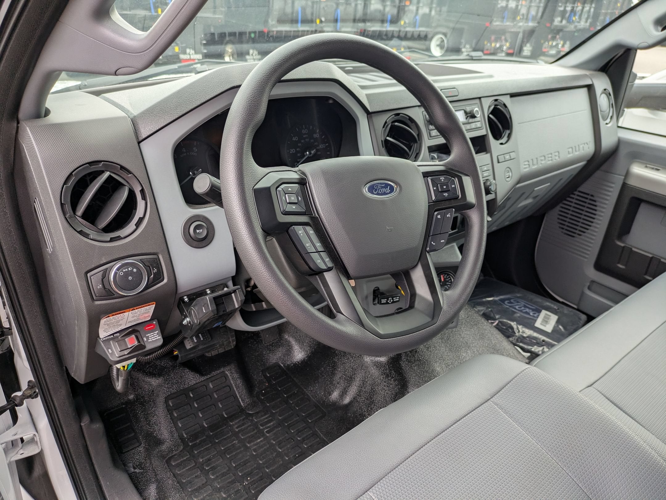 2027 Ford F-750SD Base