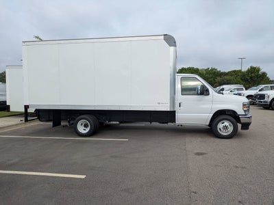 2027 Ford E-Series Cutaway Base