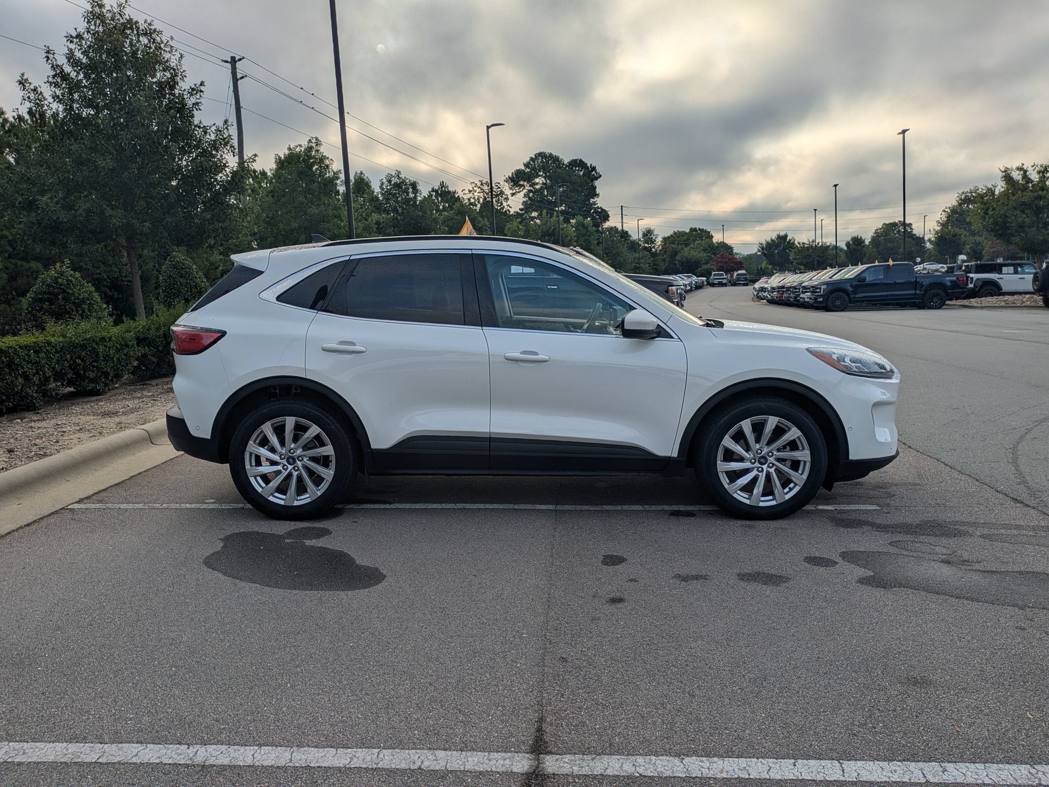 2021 Ford Escape Titanium Hybrid