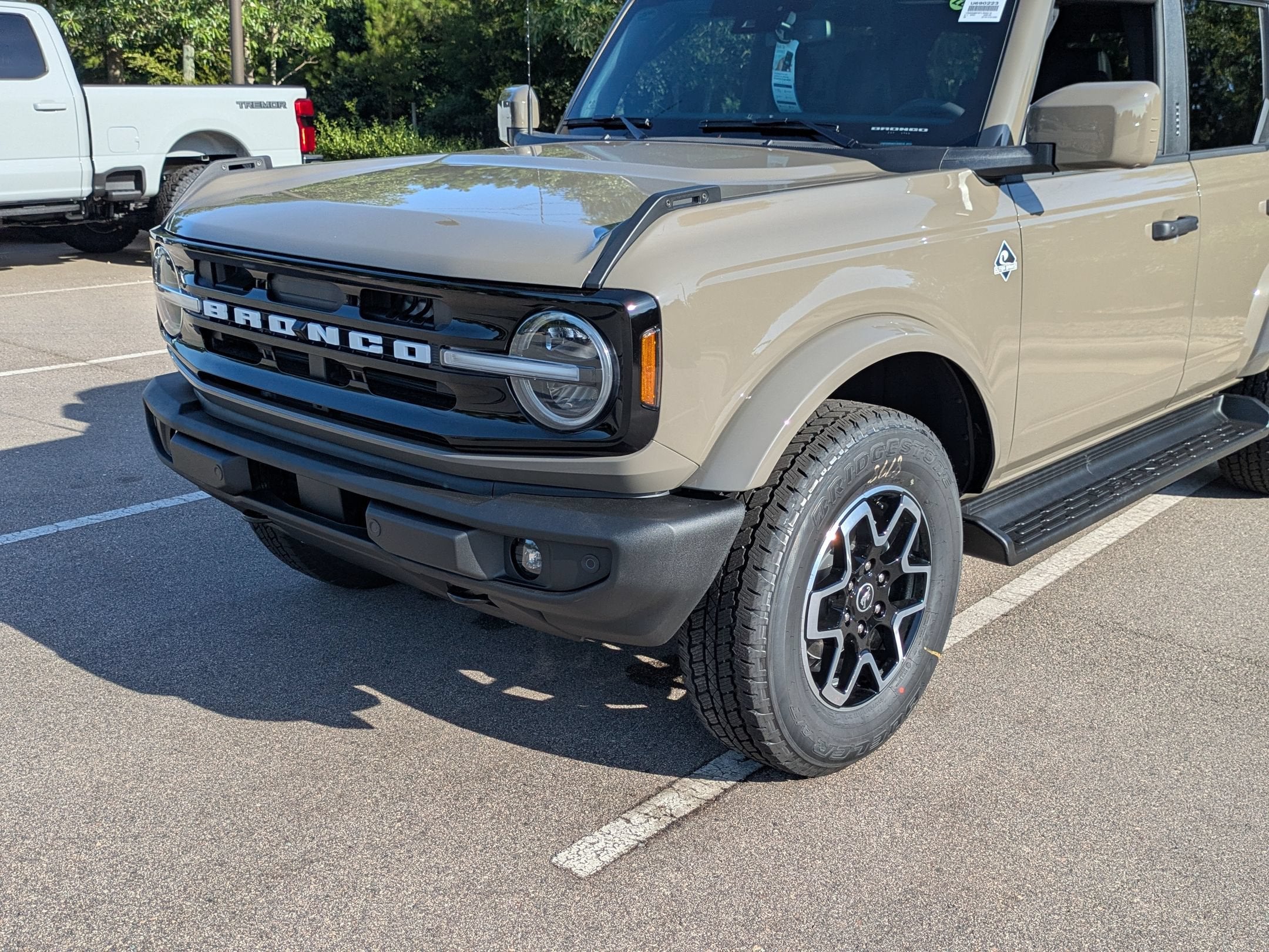 2026 Ford Bronco 4-Door Outer Banks - Photo 10