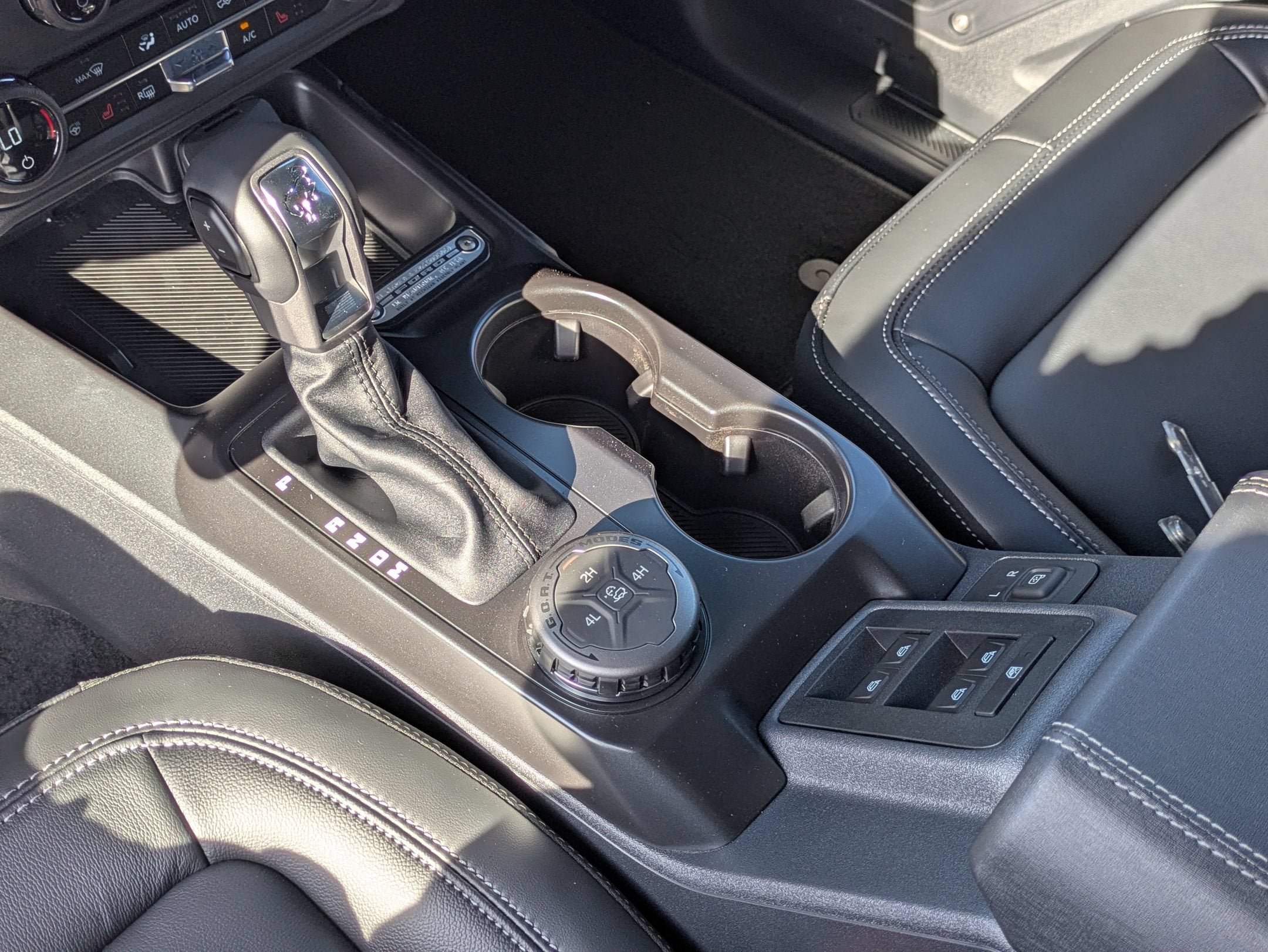 2026 Ford Bronco 4-Door Outer Banks - Photo 27
