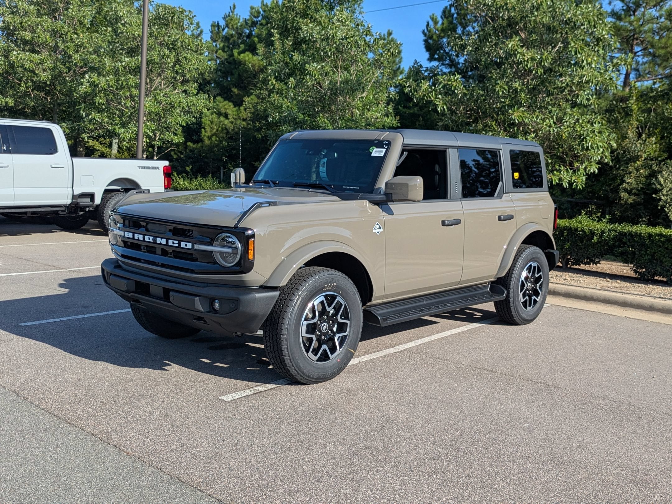 2026 Ford Bronco 4-Door Outer Banks - Photo 8