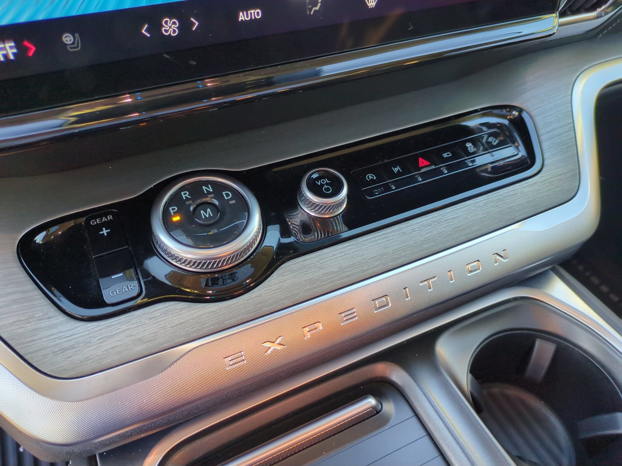 2027 Ford Expedition Max Platinum - Crossroads Courtesy Demo
