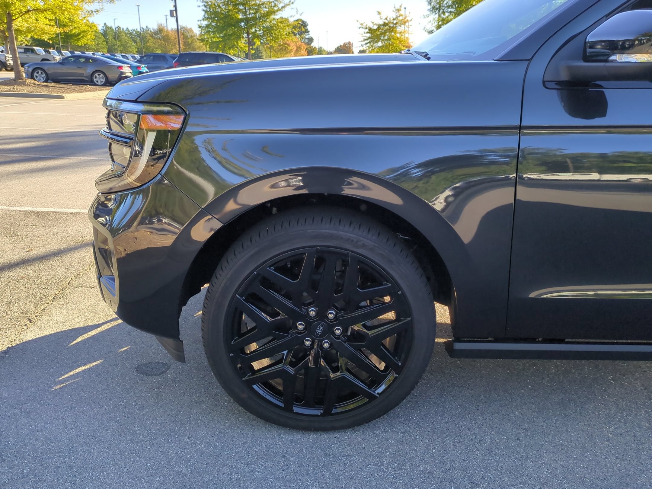 2027 Ford Expedition Max Platinum - Crossroads Courtesy Demo