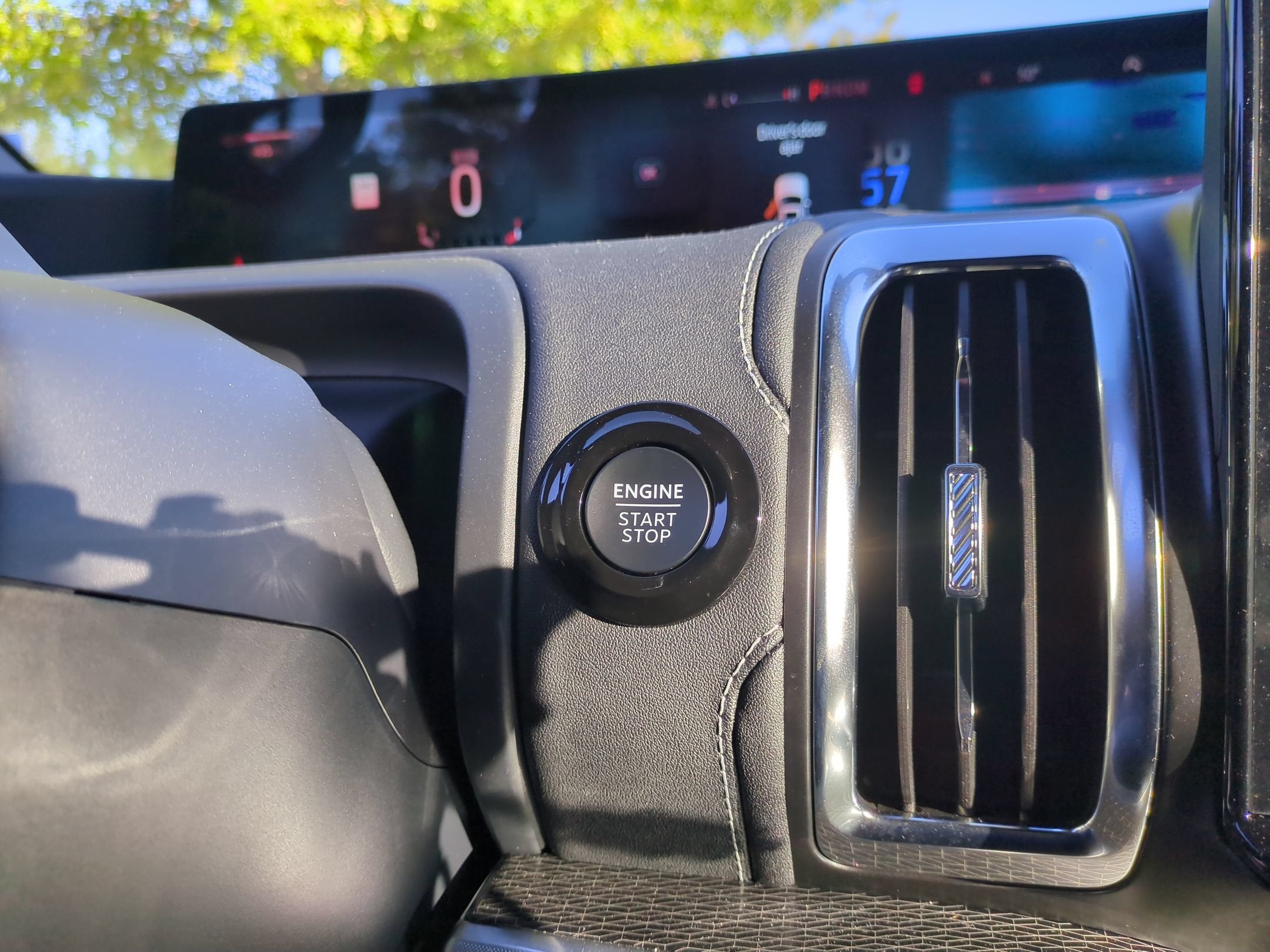 2027 Ford Expedition Max Platinum - Crossroads Courtesy Demo