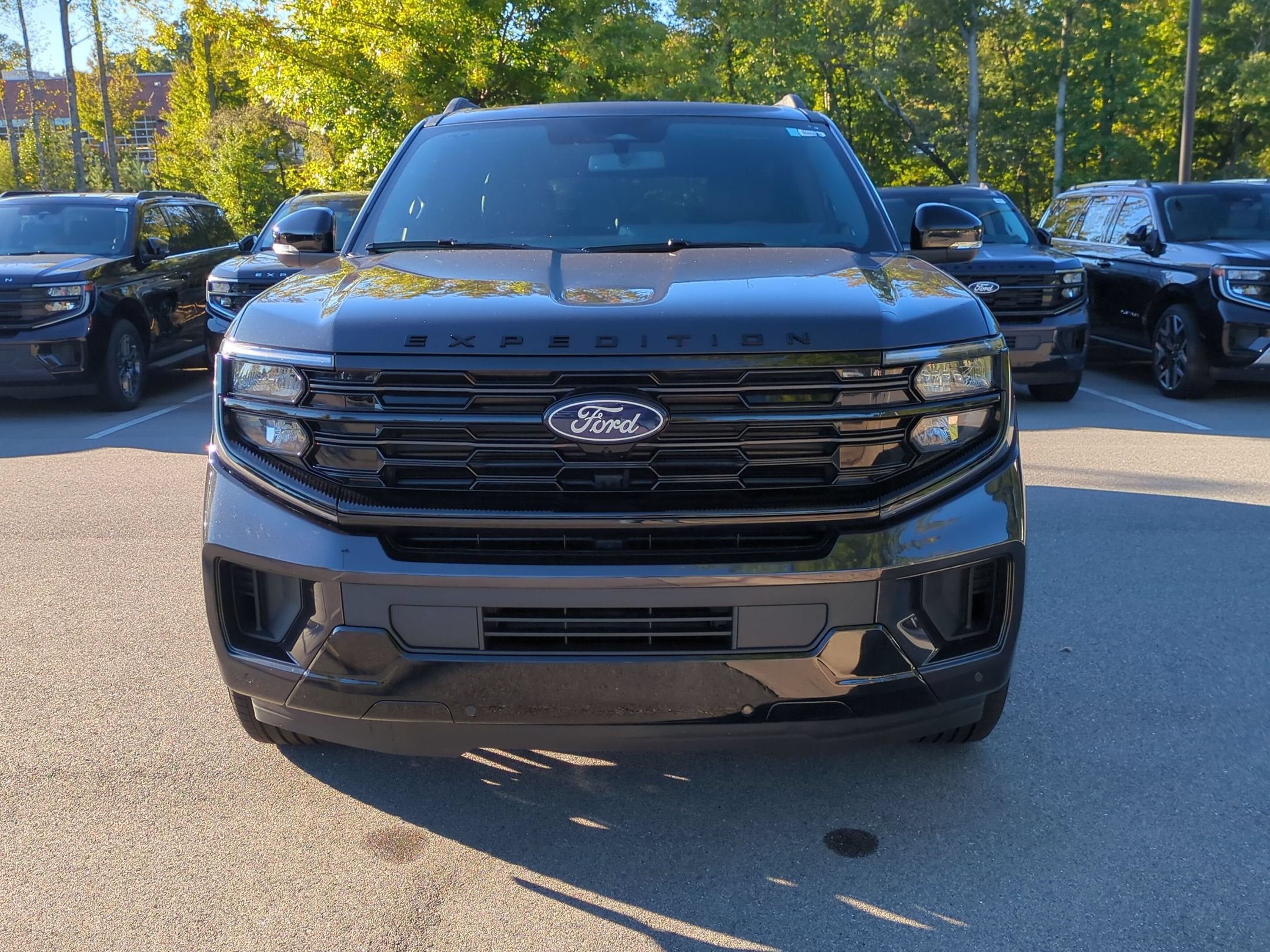 2027 Ford Expedition Max Platinum - Crossroads Courtesy Demo