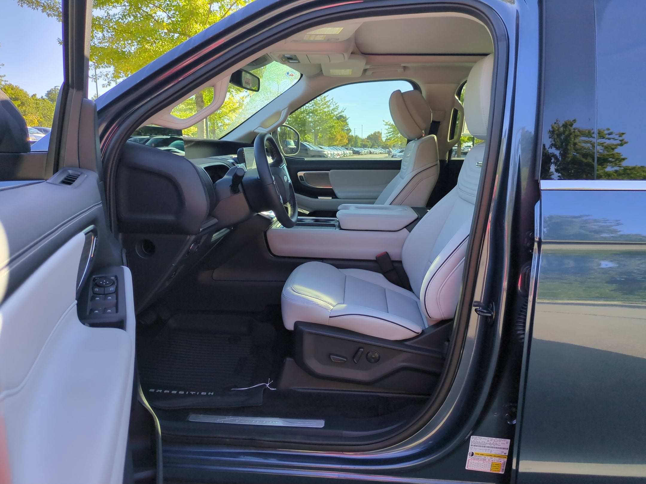 2027 Ford Expedition Max Platinum