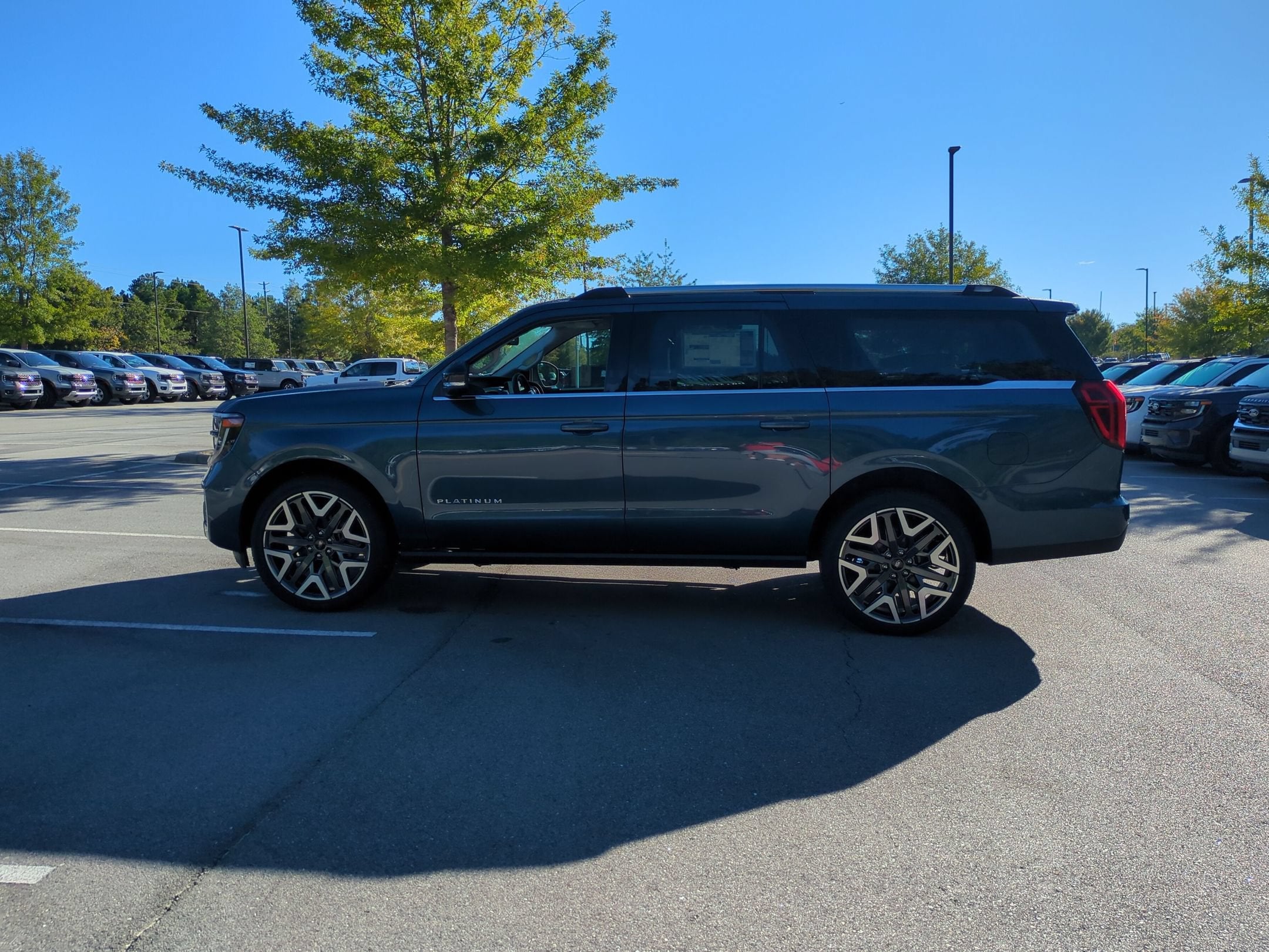2027 Ford Expedition Max Platinum