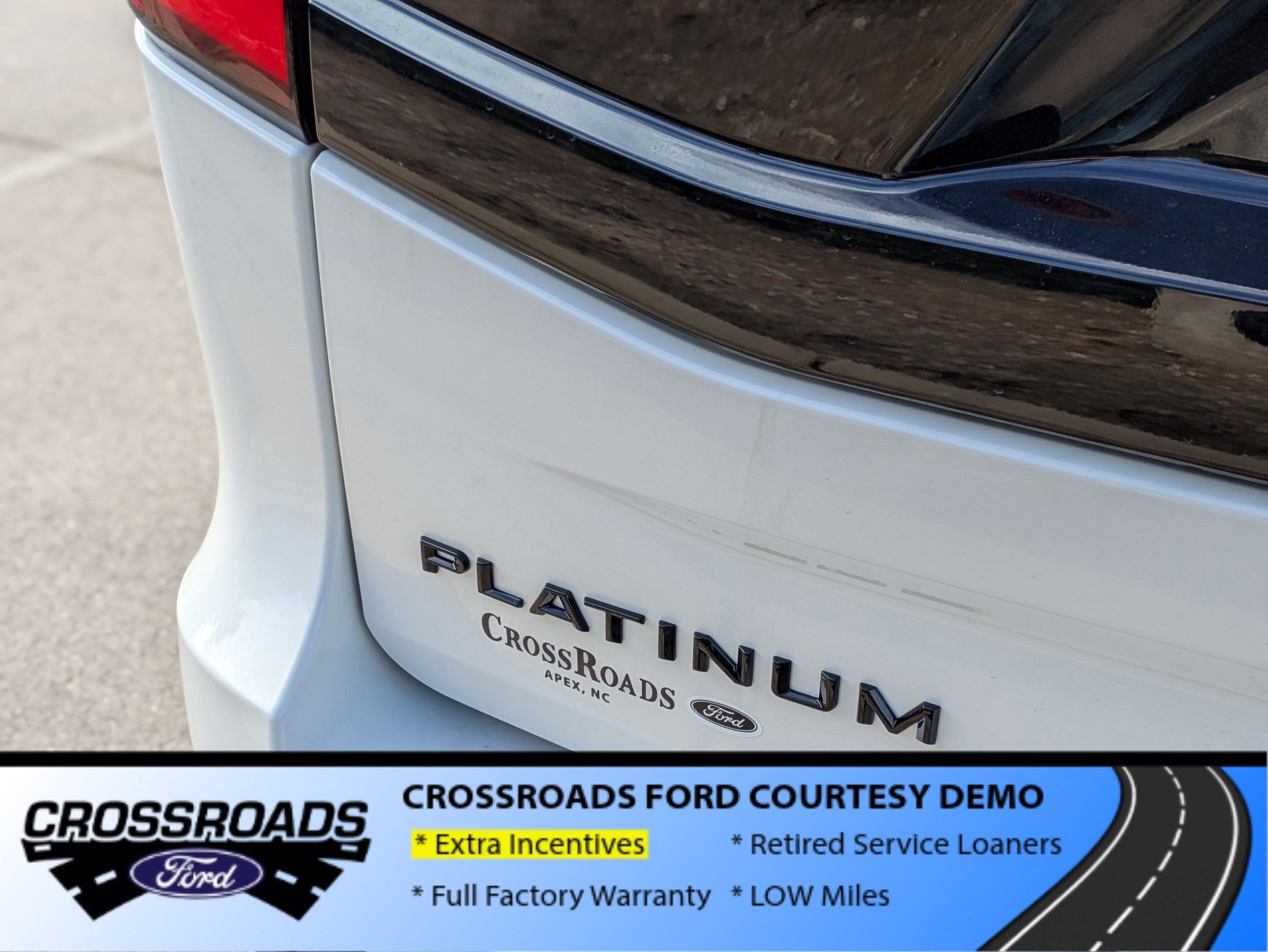 2025 Ford Expedition Max Platinum - Crossroads Courtesy Demo