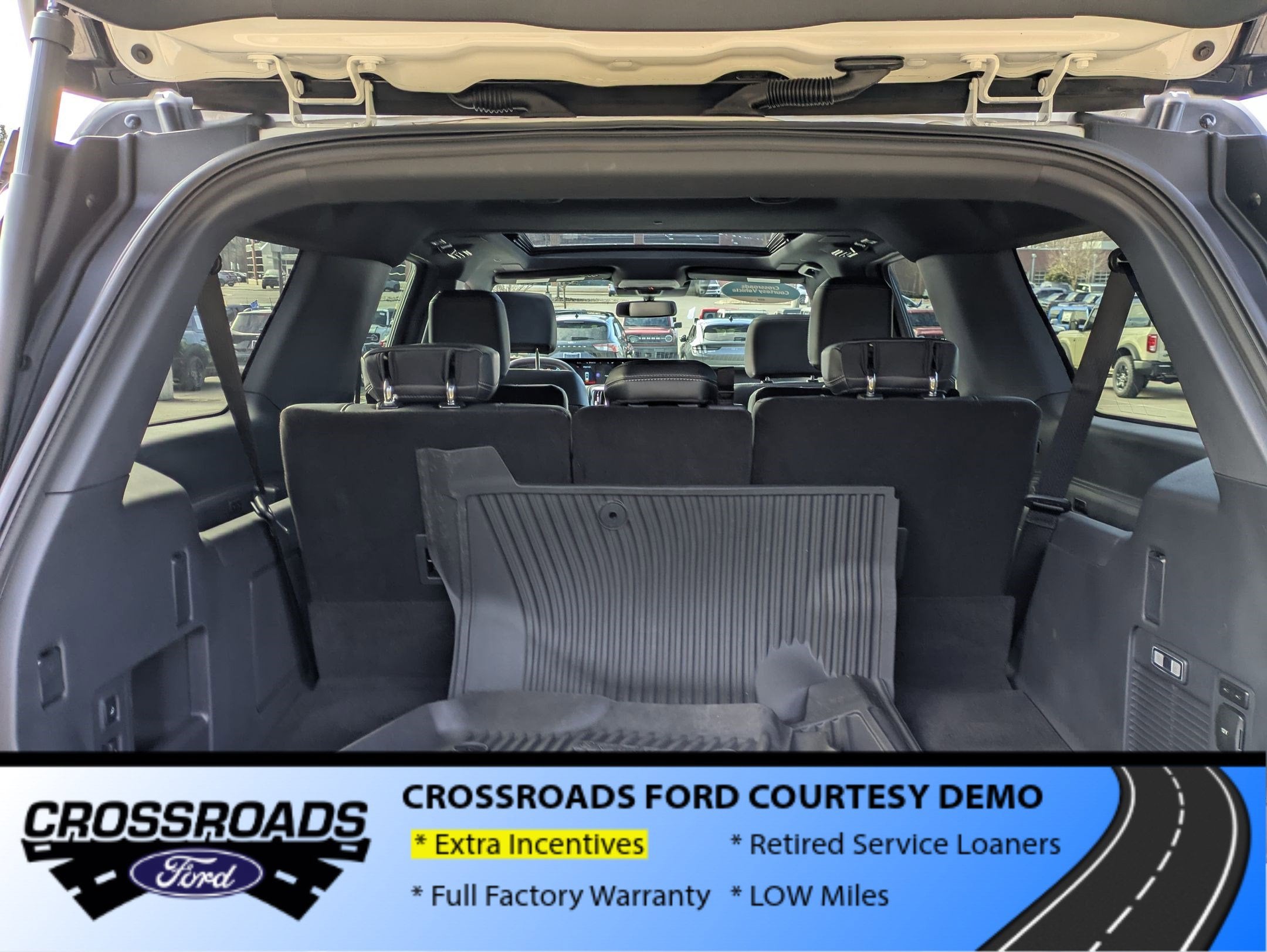 2025 Ford Expedition Max Platinum - Crossroads Courtesy Demo