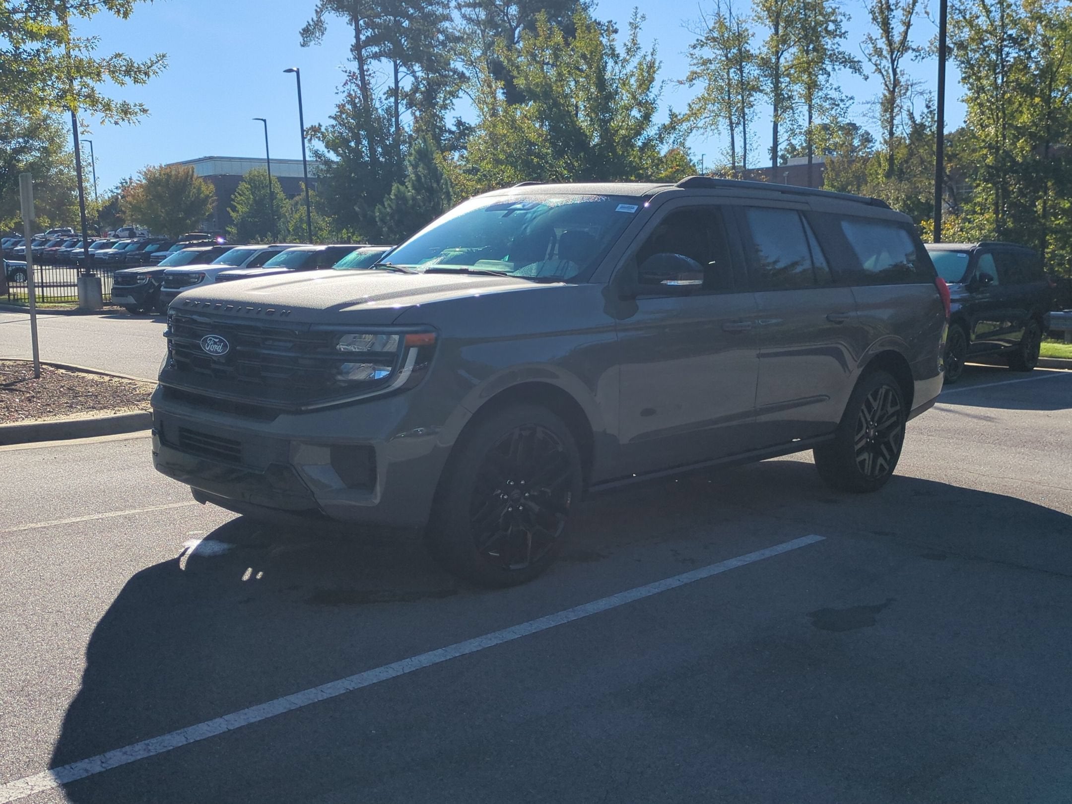 2027 Ford Expedition Max Platinum