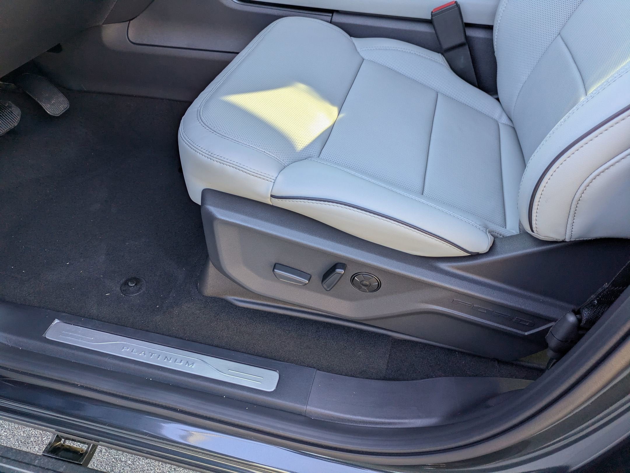 2026 Ford Expedition Max Platinum - Crossroads Courtesy Demo