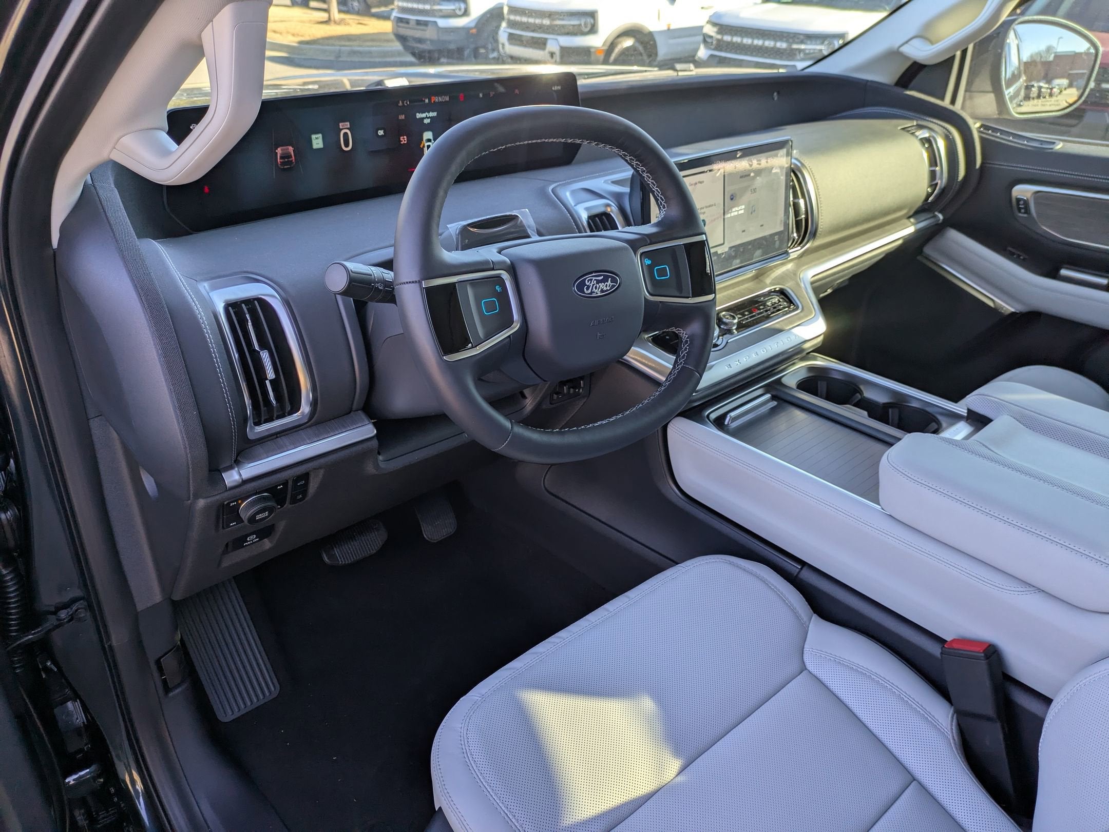 2026 Ford Expedition Max Platinum - Crossroads Courtesy Demo