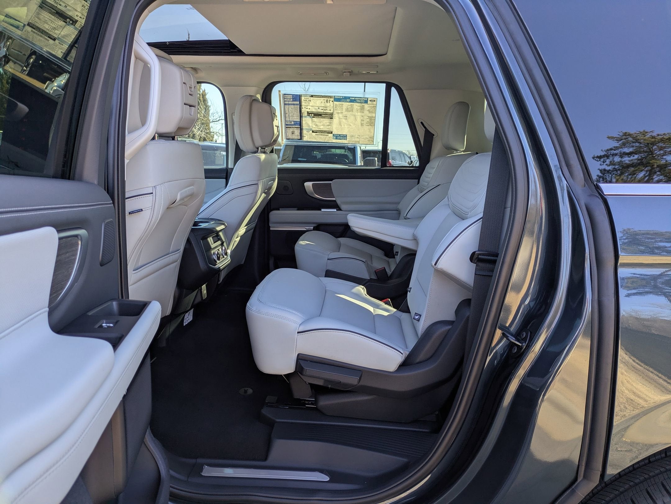 2026 Ford Expedition Max Platinum - Crossroads Courtesy Demo