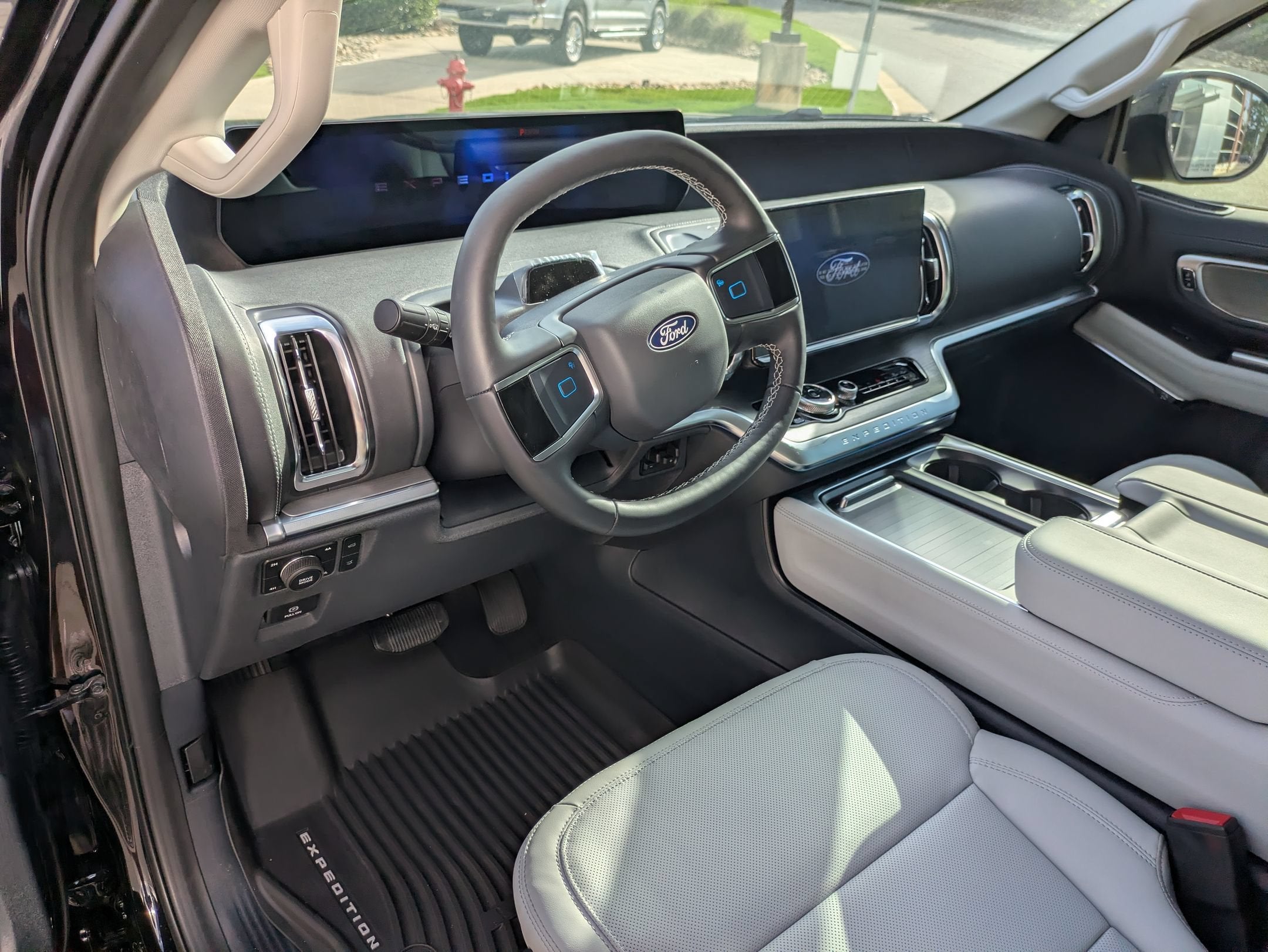 2027 Ford Expedition Platinum