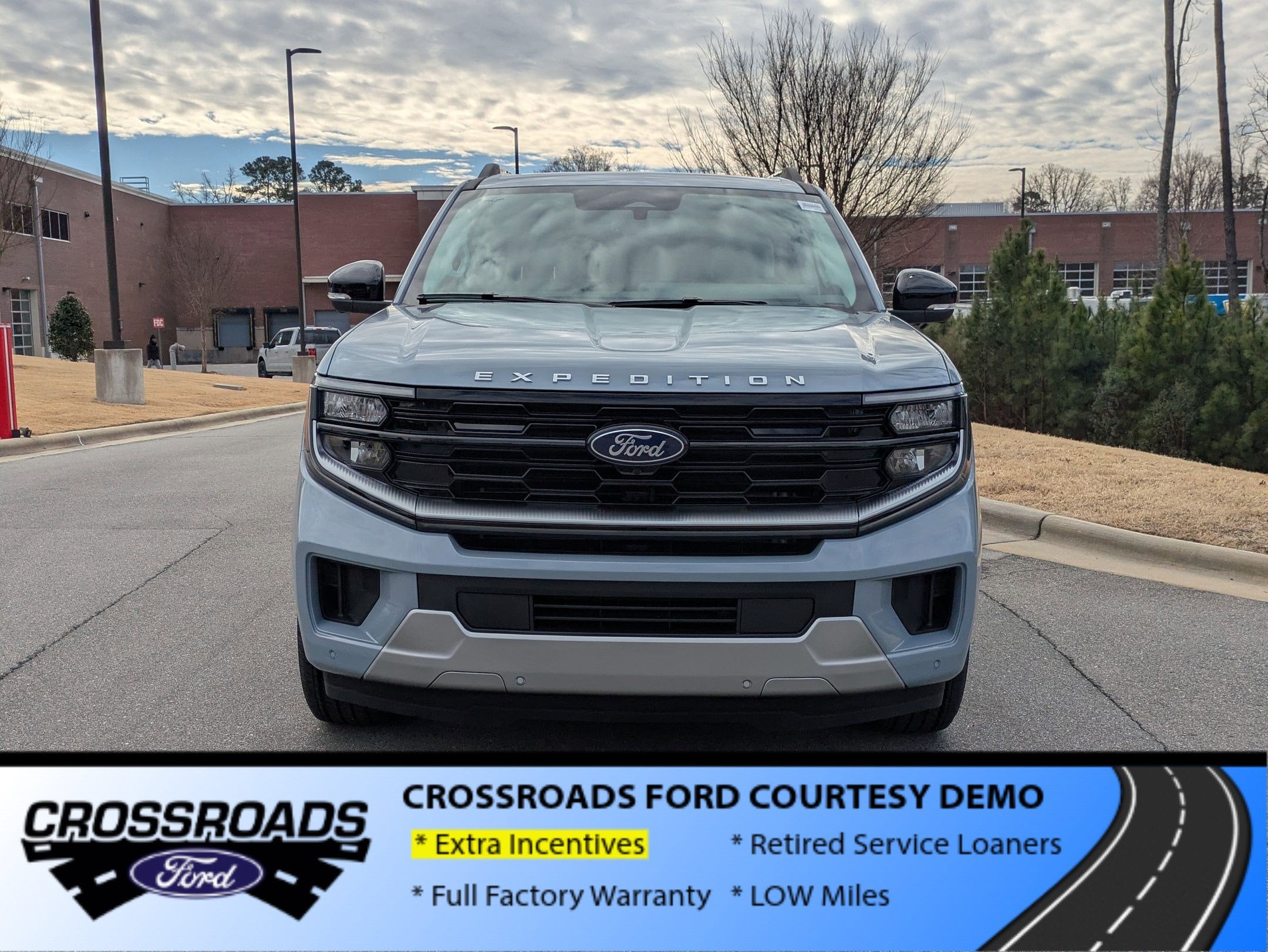 2025 Ford Expedition Platinum - Crossroads Courtesy Demo