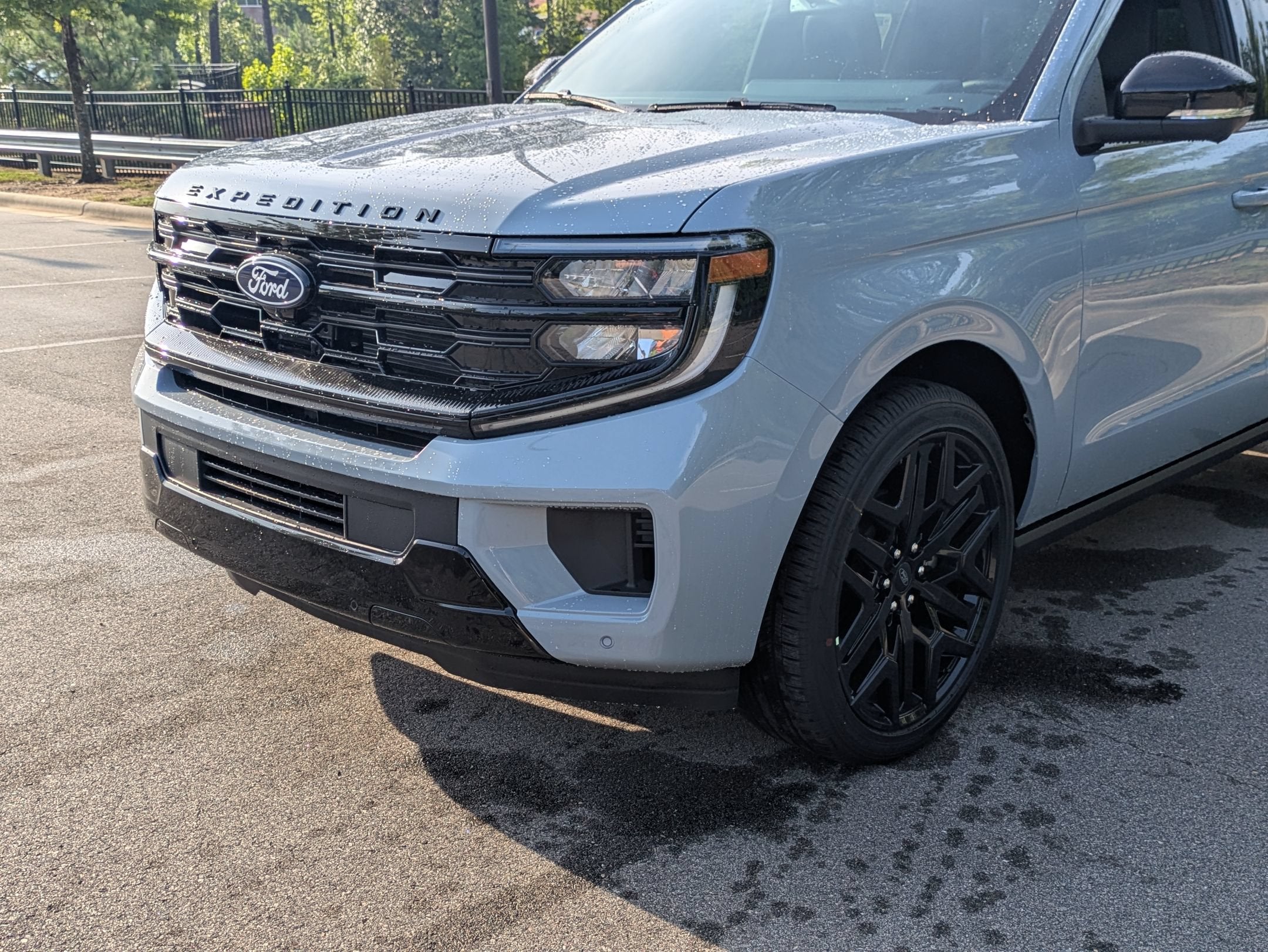 2027 Ford Expedition Platinum