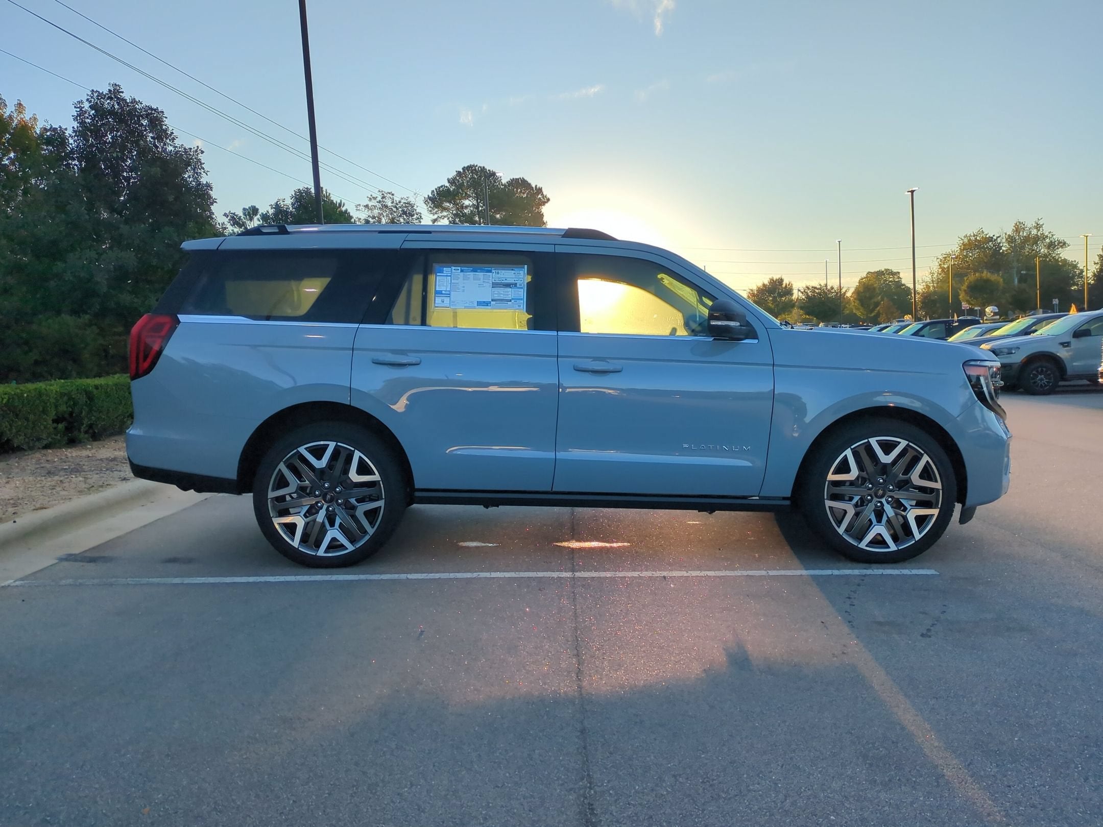 2026 Ford Expedition Platinum - Crossroads Courtesy Demo