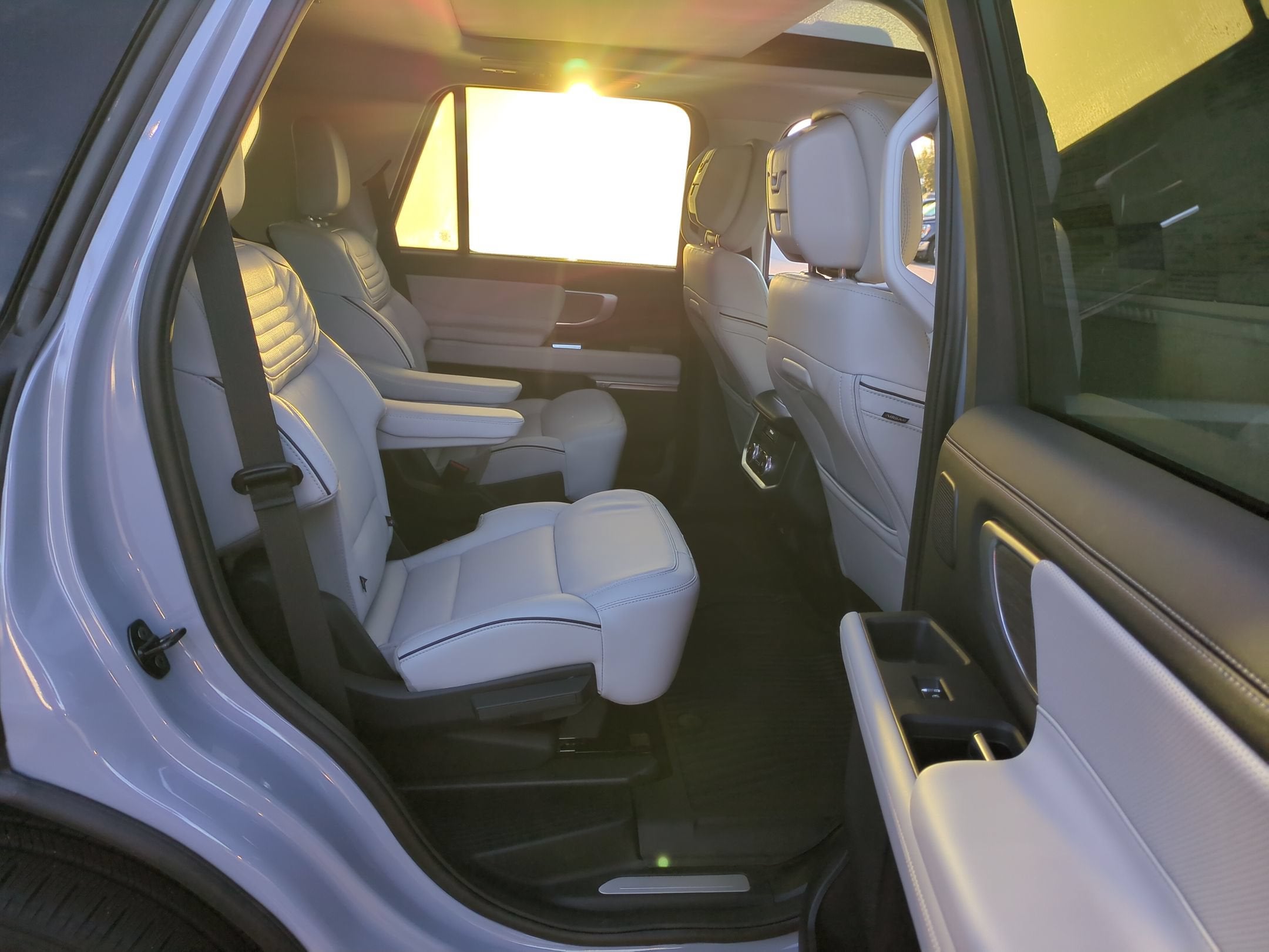 2026 Ford Expedition Platinum - Crossroads Courtesy Demo
