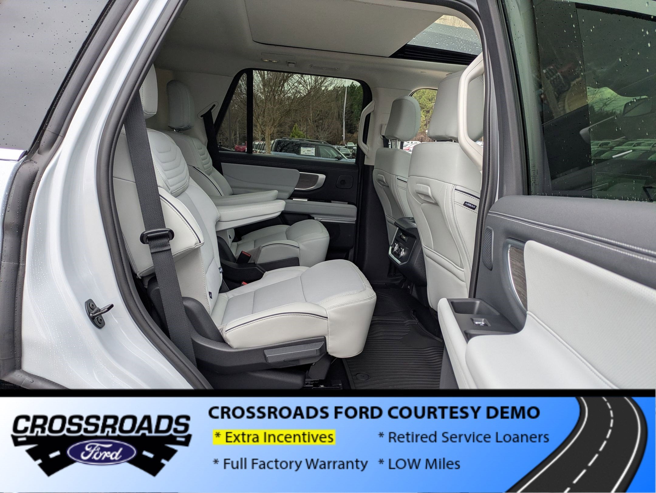 2025 Ford Expedition Platinum - Crossroads Courtesy Demo