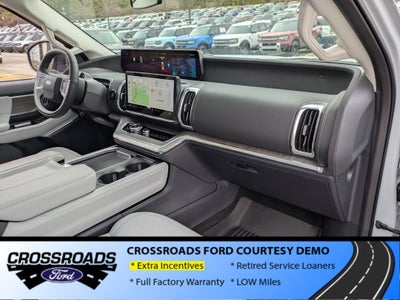 2025 Ford Expedition Platinum - Crossroads Courtesy Demo