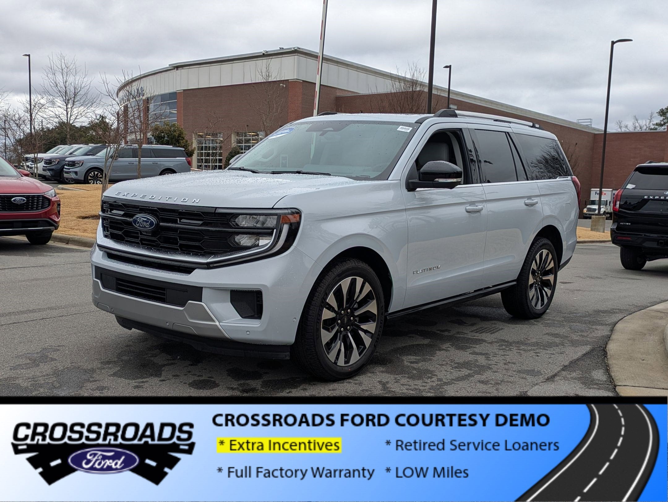 2025 Ford Expedition Platinum - Crossroads Courtesy Demo
