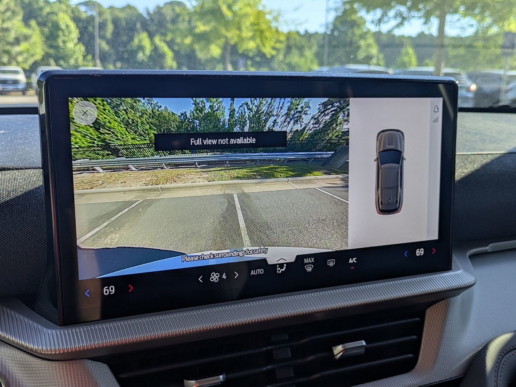 2026 Ford Explorer Active w/100A Pkg - Crossroads Courtesy Demo