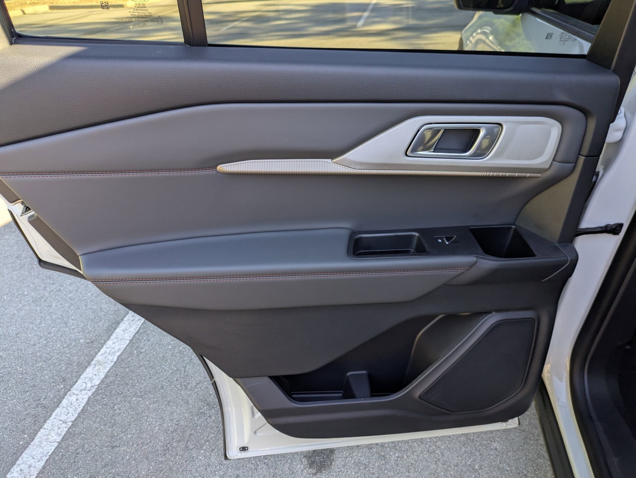 2026 Ford Explorer Active w/100A Pkg - Crossroads Courtesy Demo