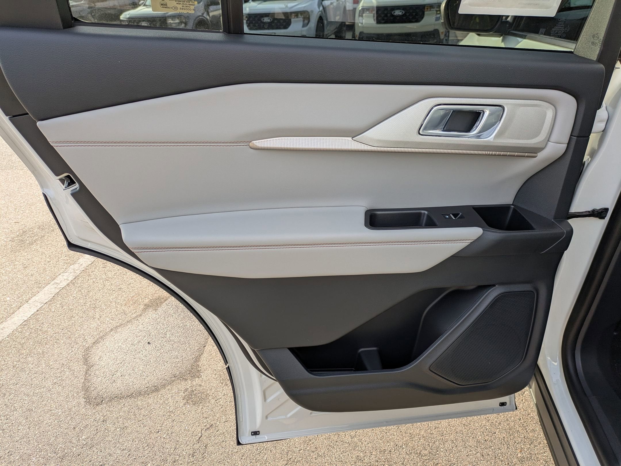 2026 Ford Explorer Active w/200A Pkg