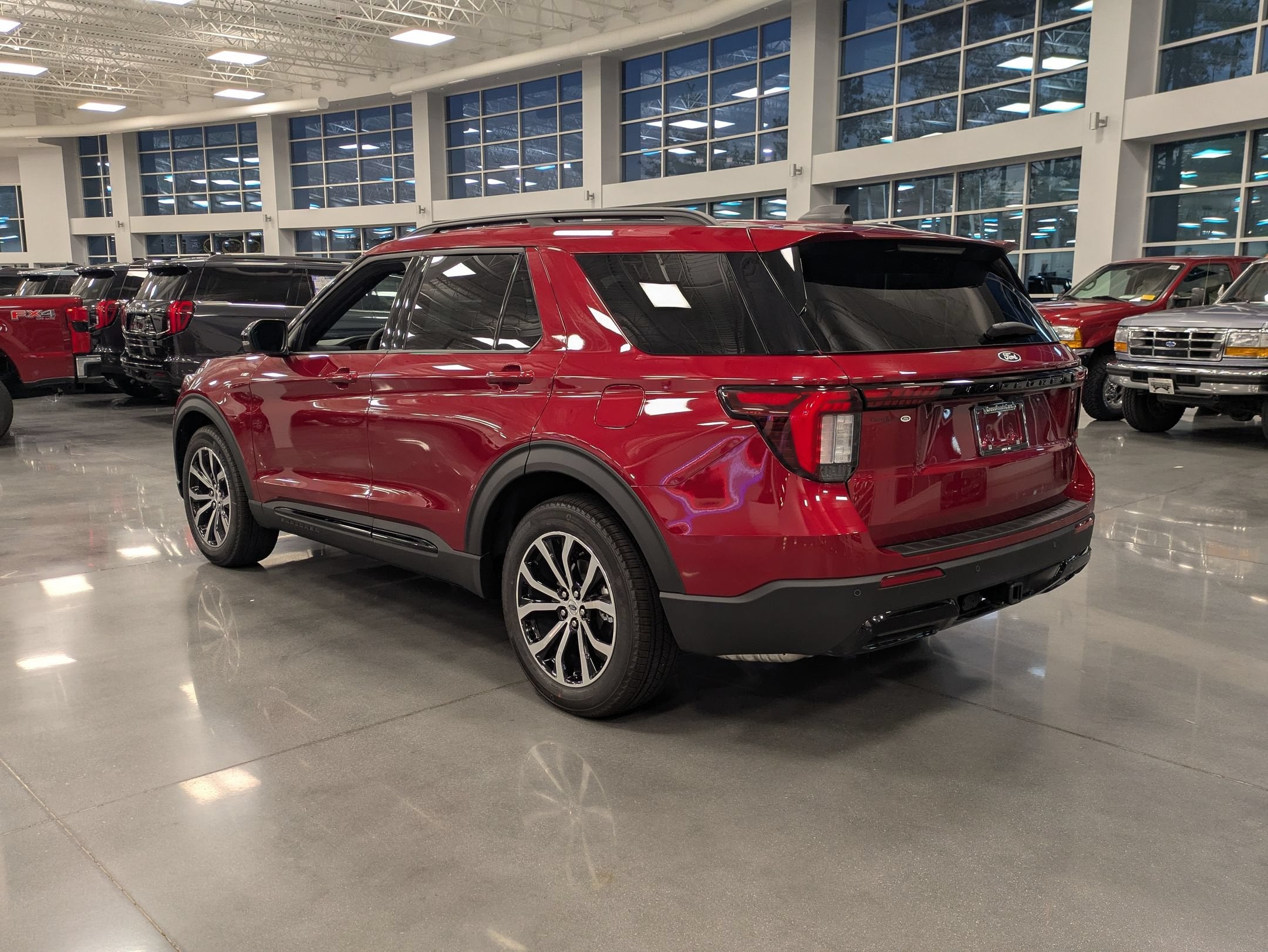 2027 Ford Explorer ST-Line