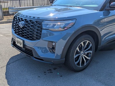 2027 Ford Explorer ST-Line