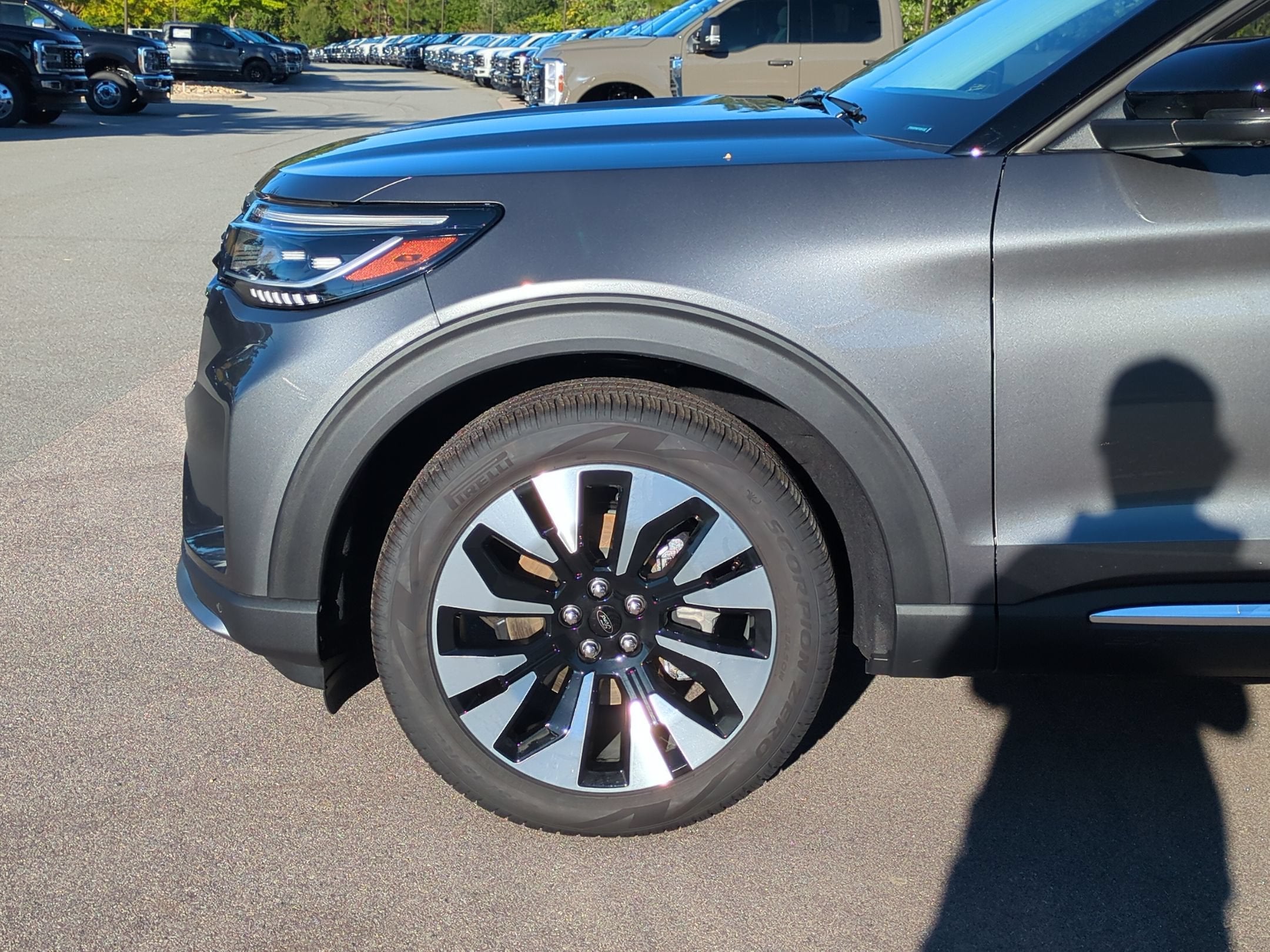 2026 Ford Explorer Platinum - Crossroads Courtesy Demo