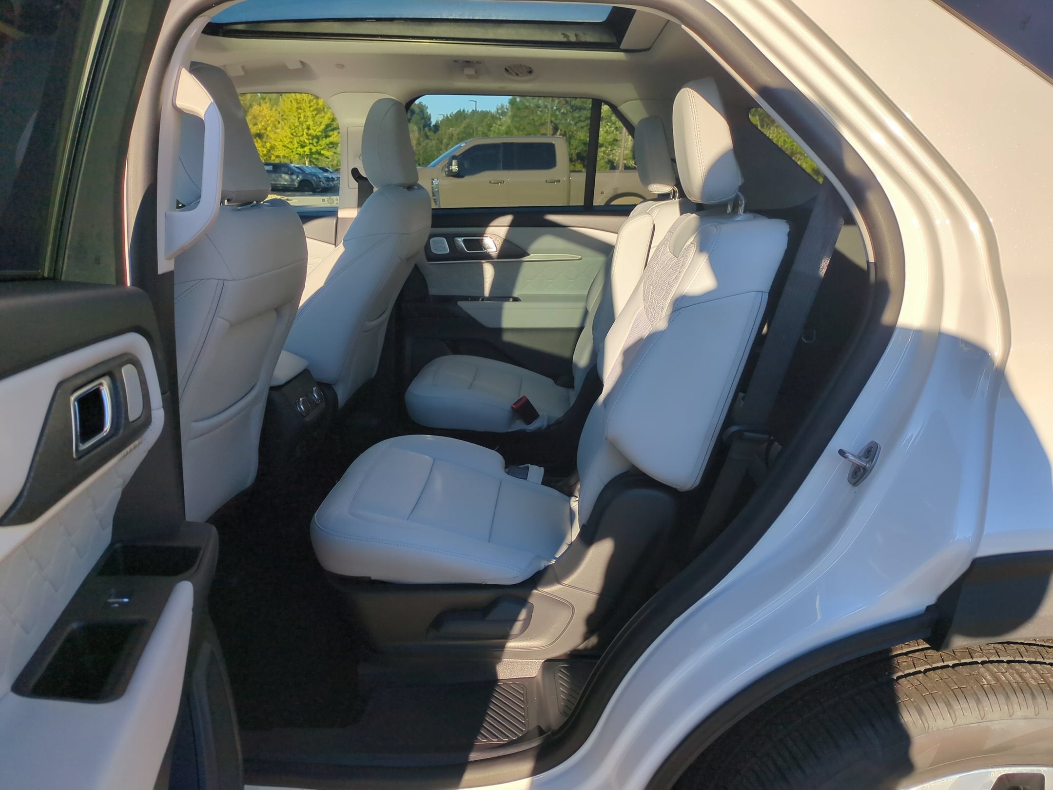2026 Ford Explorer Platinum - Crossroads Courtesy Demo
