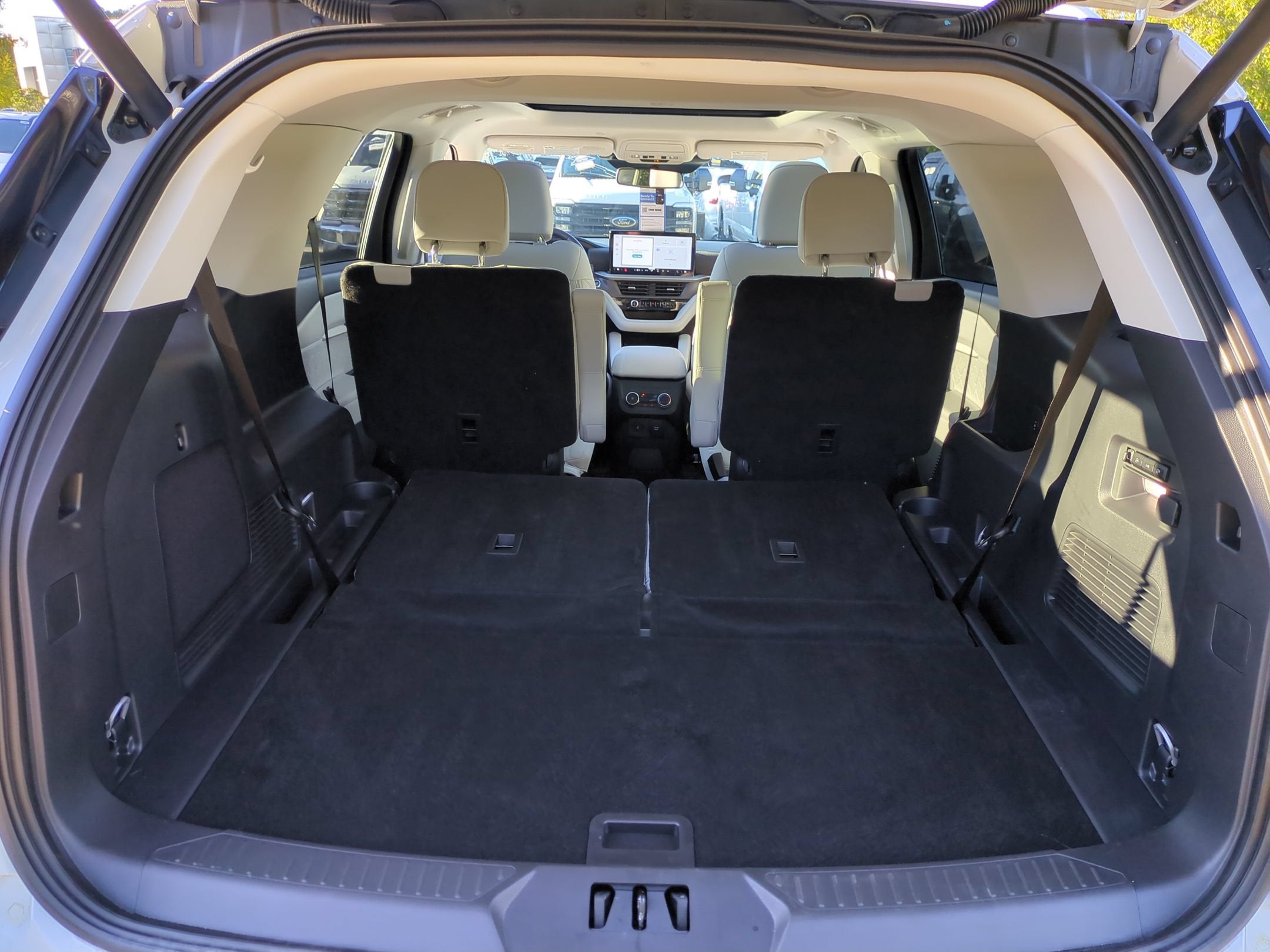 2026 Ford Explorer Platinum - Crossroads Courtesy Demo