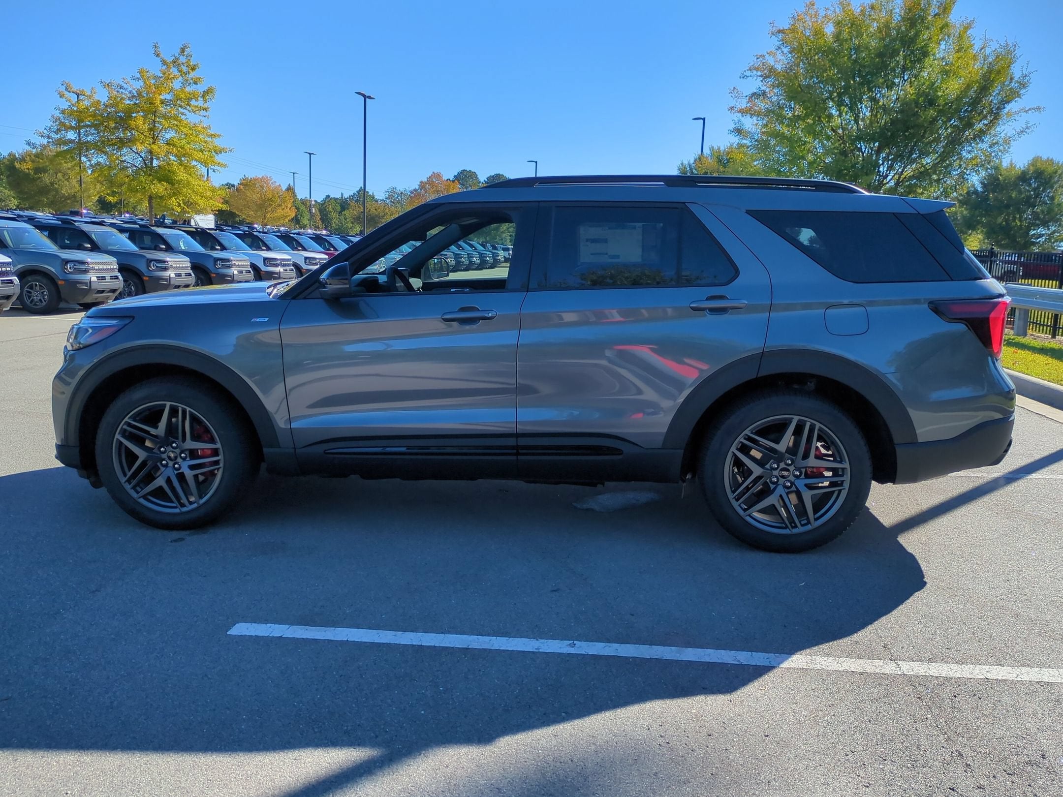 2027 Ford Explorer ST-Line